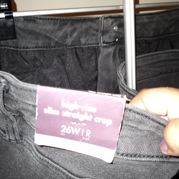 Ava & Viv Women's Washed Black Jeans With Raw Hem - Picture 7 of 9